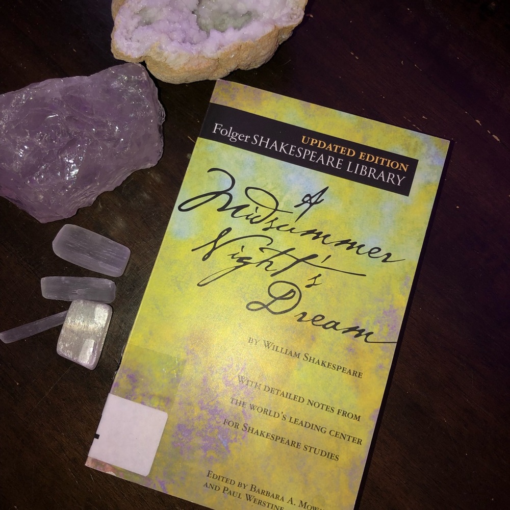 ✨ 𝔄 𝔪𝔦𝔡𝔰𝔲𝔪𝔪𝔢𝔯 𝔑𝔦𝔤𝔥𝔱𝔰 𝔇𝔯𝔢𝔞𝔪
✨